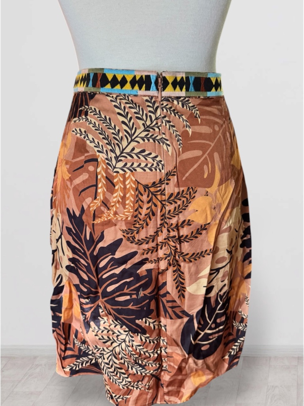Anthropologie FARM Rio Brown and Black Tropical Print Isobel Mini Skirt - Picture 5 of 6